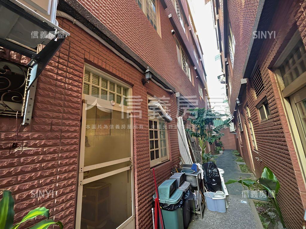 中壢忠孝市場｜傳世金透店房屋室內格局與周邊環境