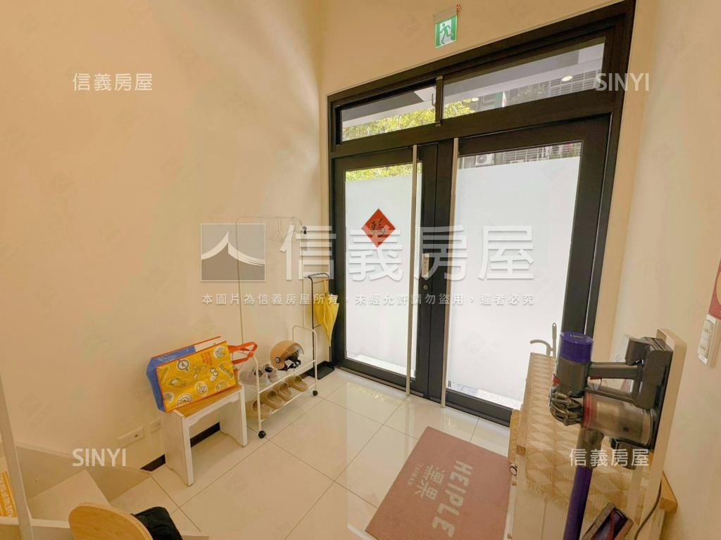 怡富宜家金店面房屋室內格局與周邊環境