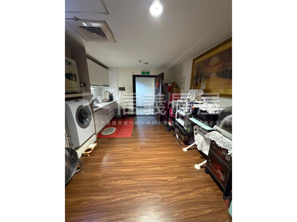 雙子星觀天下北門捷運站房屋室內格局與周邊環境