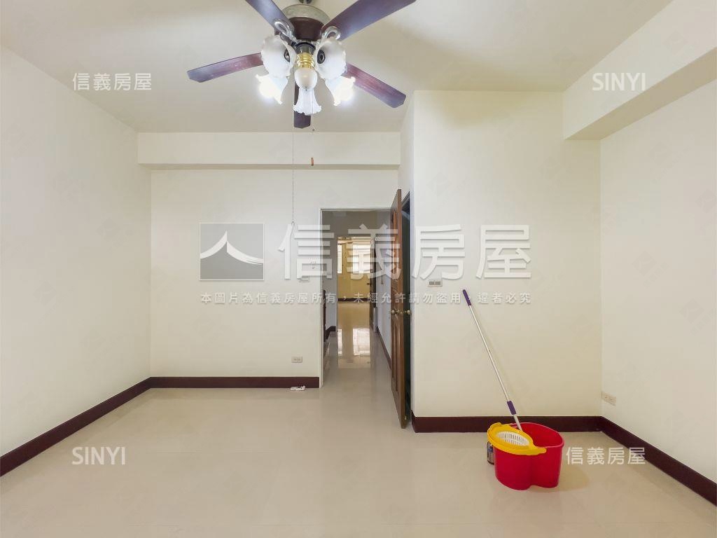 震後大空間近內新國小豪墅房屋室內格局與周邊環境