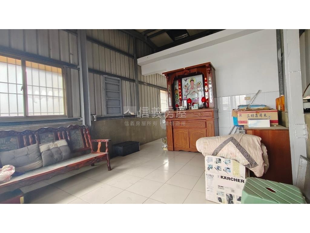 五甲騎樓正街美透天房屋室內格局與周邊環境