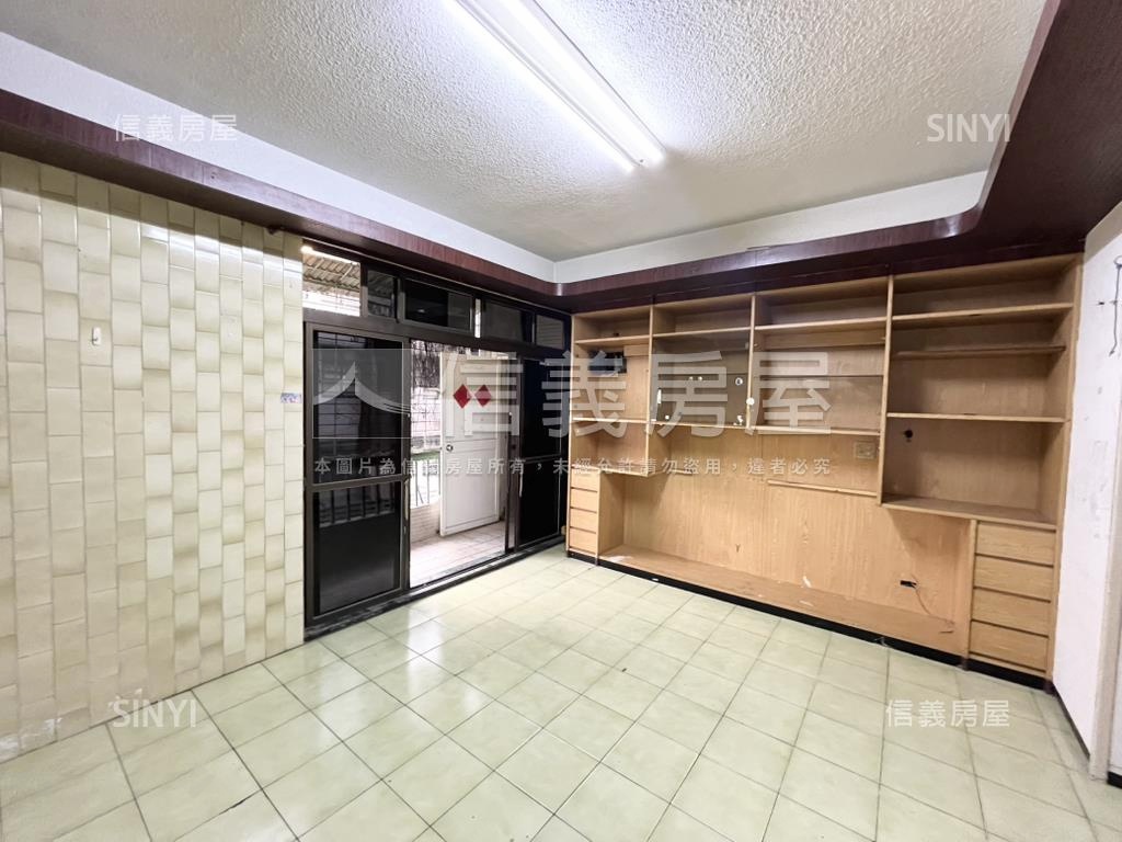 屋主誠售｜低總價三樓房屋室內格局與周邊環境