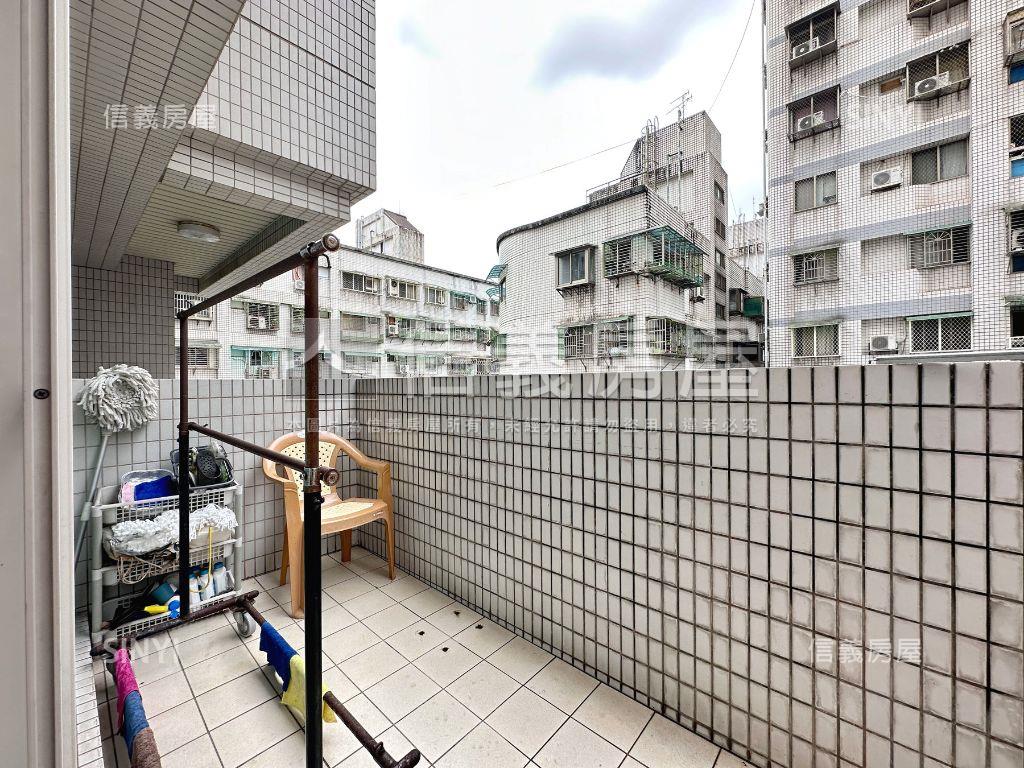 日成佳人●樓中樓房屋室內格局與周邊環境