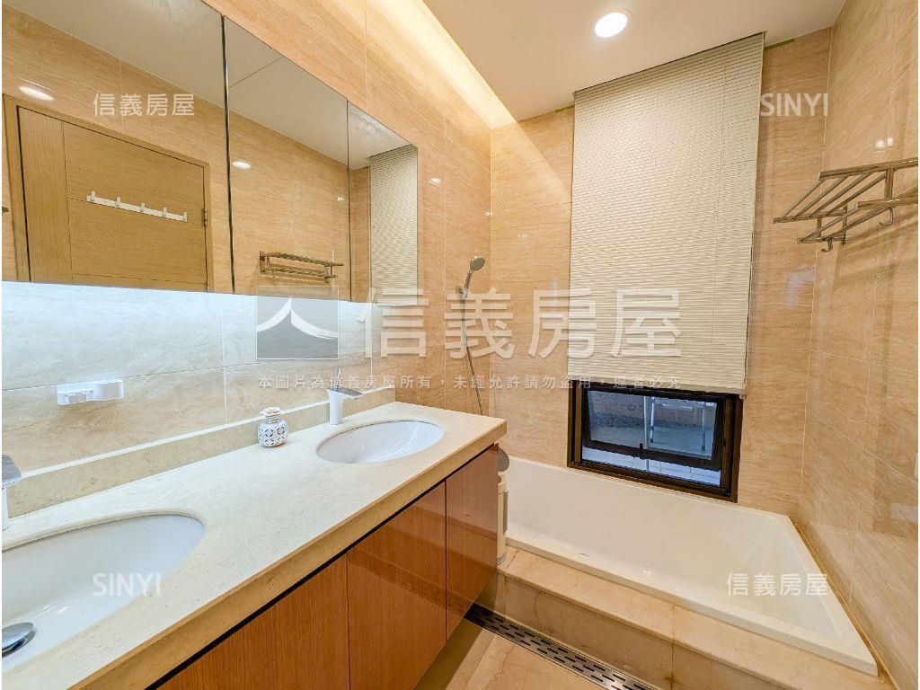 閱世界稀有帝王大戶豪邸房屋室內格局與周邊環境