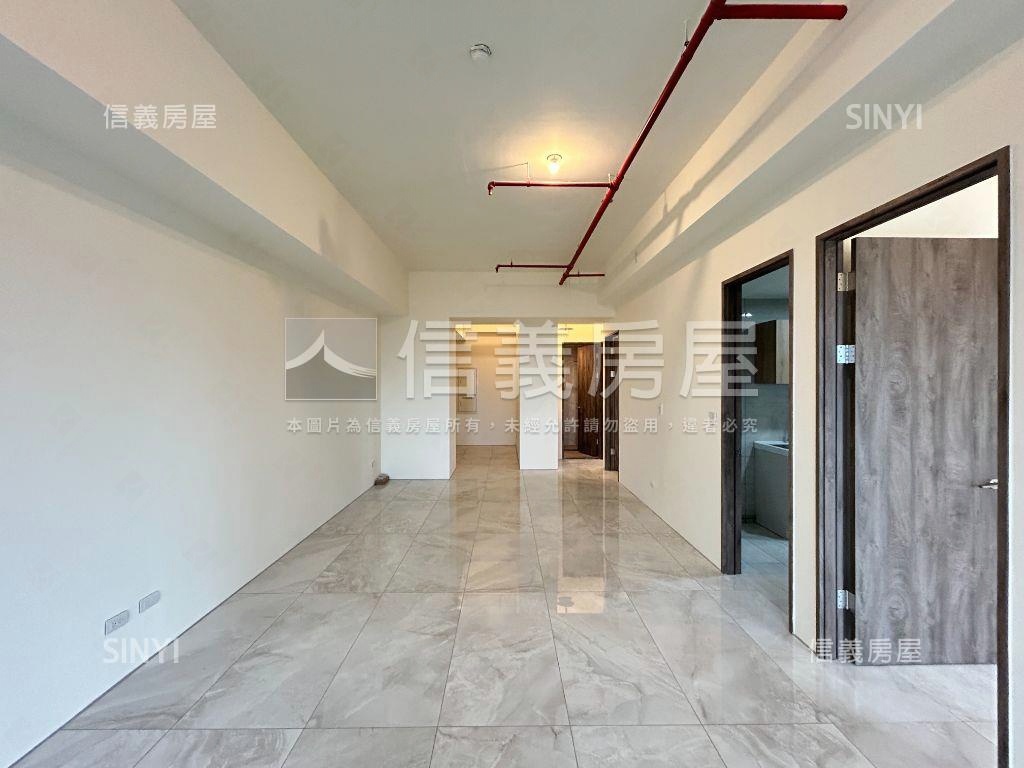 大陸工程河岸山景景觀戶房屋室內格局與周邊環境