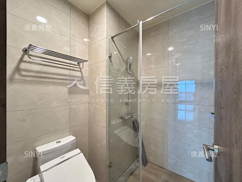 大陸工程河岸山景景觀戶房屋室內格局與周邊環境