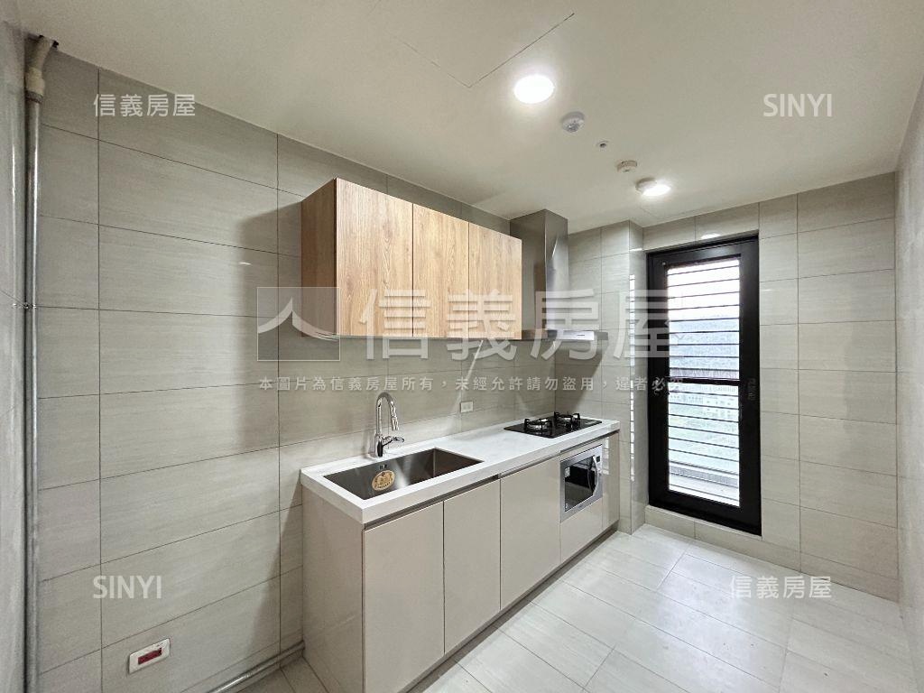 大陸工程河岸山景景觀戶房屋室內格局與周邊環境