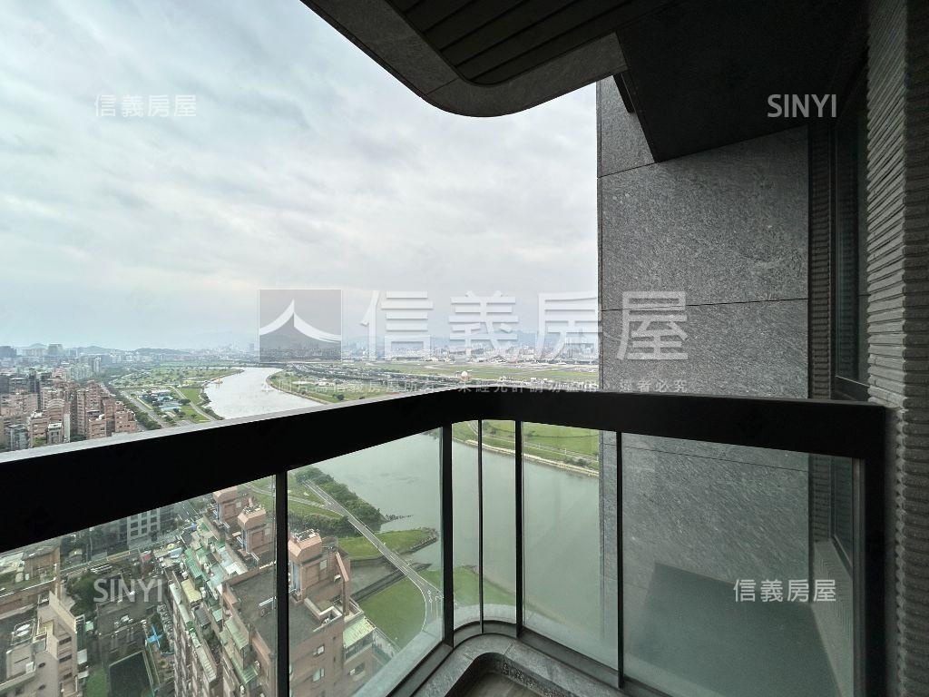 大陸工程河岸山景景觀戶房屋室內格局與周邊環境