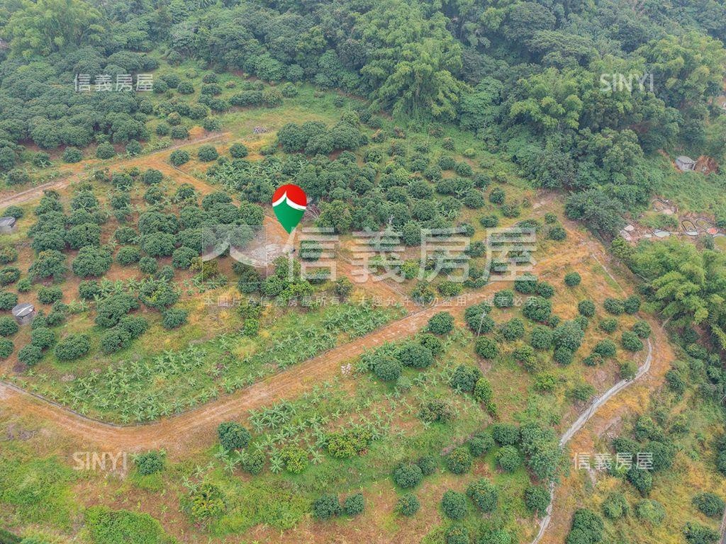 草屯約１１０７７坪土地房屋室內格局與周邊環境