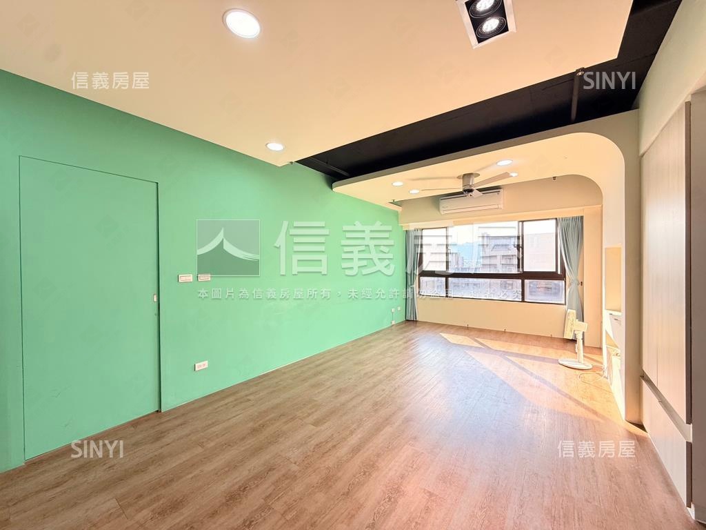 專任！帝王美妝３＋１車位房屋室內格局與周邊環境