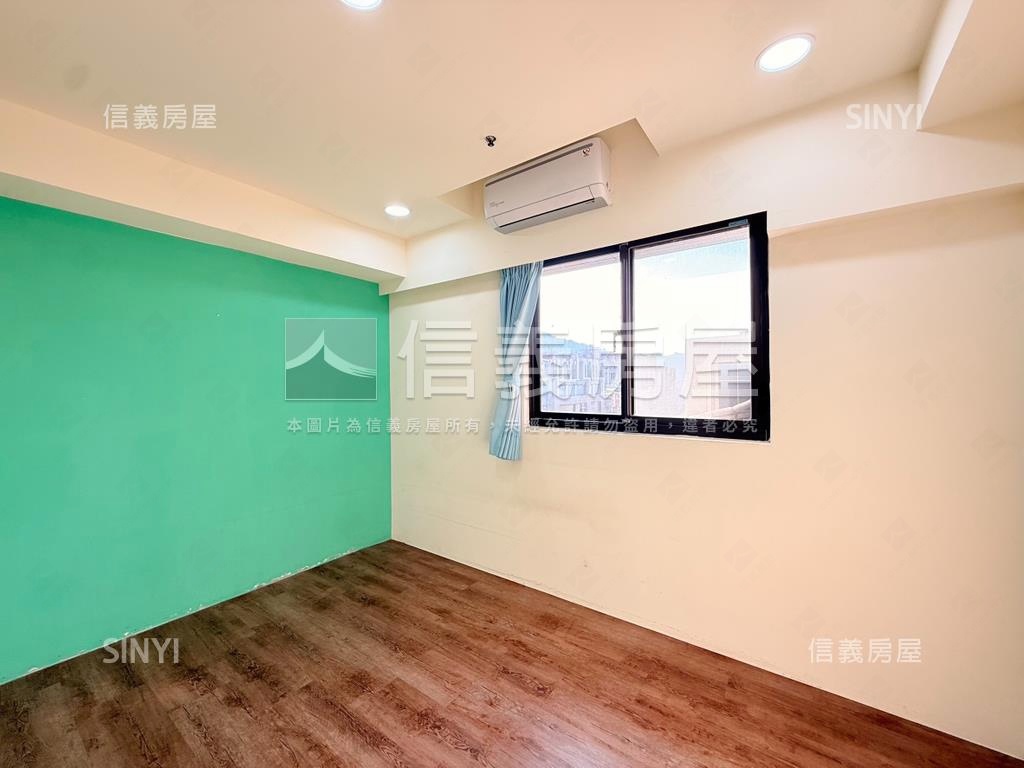 專任！帝王美妝３＋１車位房屋室內格局與周邊環境