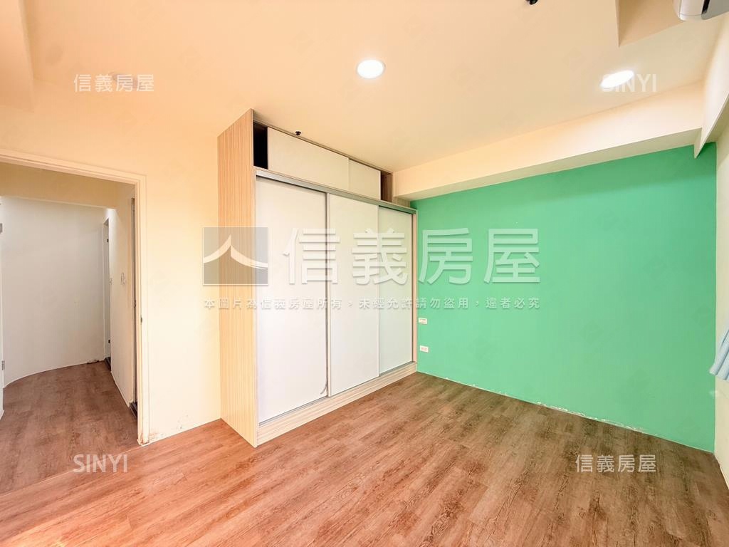 專任！帝王美妝３＋１車位房屋室內格局與周邊環境