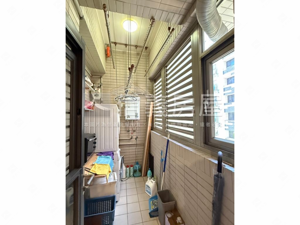＜獨家＞經貿園區３房車位房屋室內格局與周邊環境
