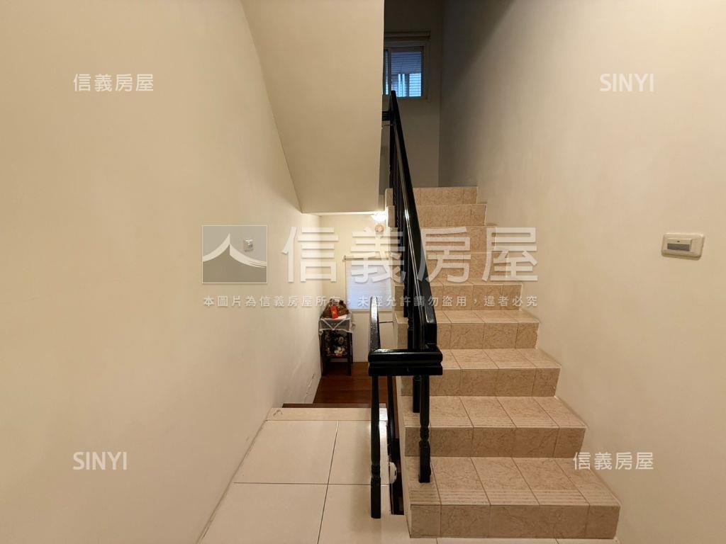 三代同堂名軒山莊透天美宅房屋室內格局與周邊環境