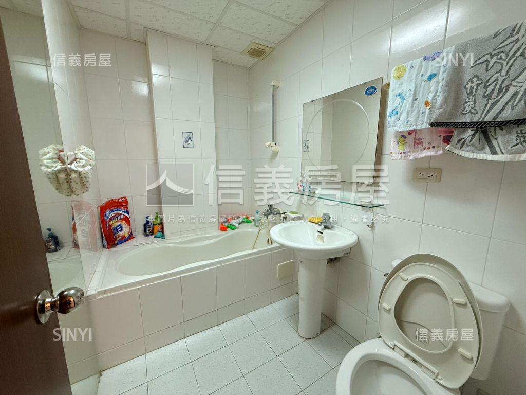 三代同堂名軒山莊透天美宅房屋室內格局與周邊環境