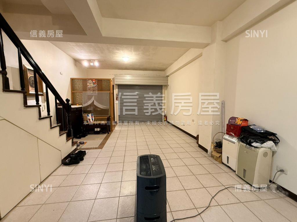 三代同堂名軒山莊透天美宅房屋室內格局與周邊環境