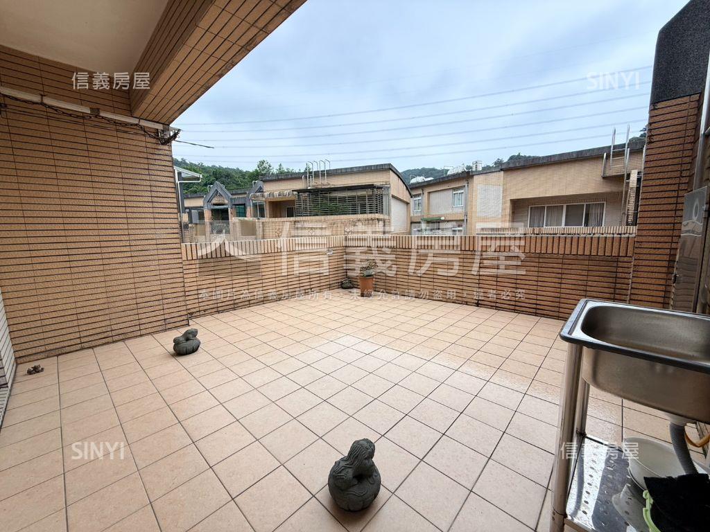 三代同堂名軒山莊透天美宅房屋室內格局與周邊環境