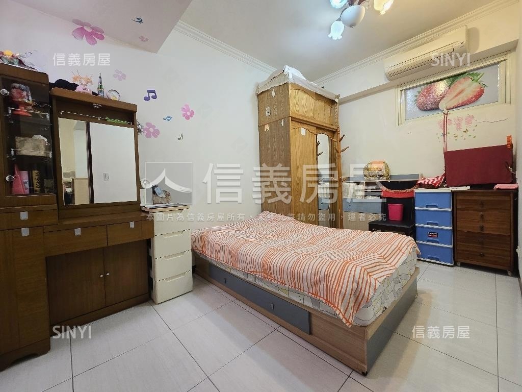 南山中學精緻一樓方便停車房屋室內格局與周邊環境