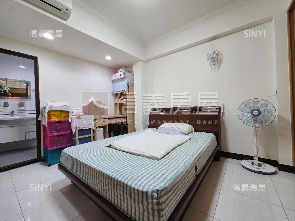 南山中學精緻一樓方便停車房屋室內格局與周邊環境