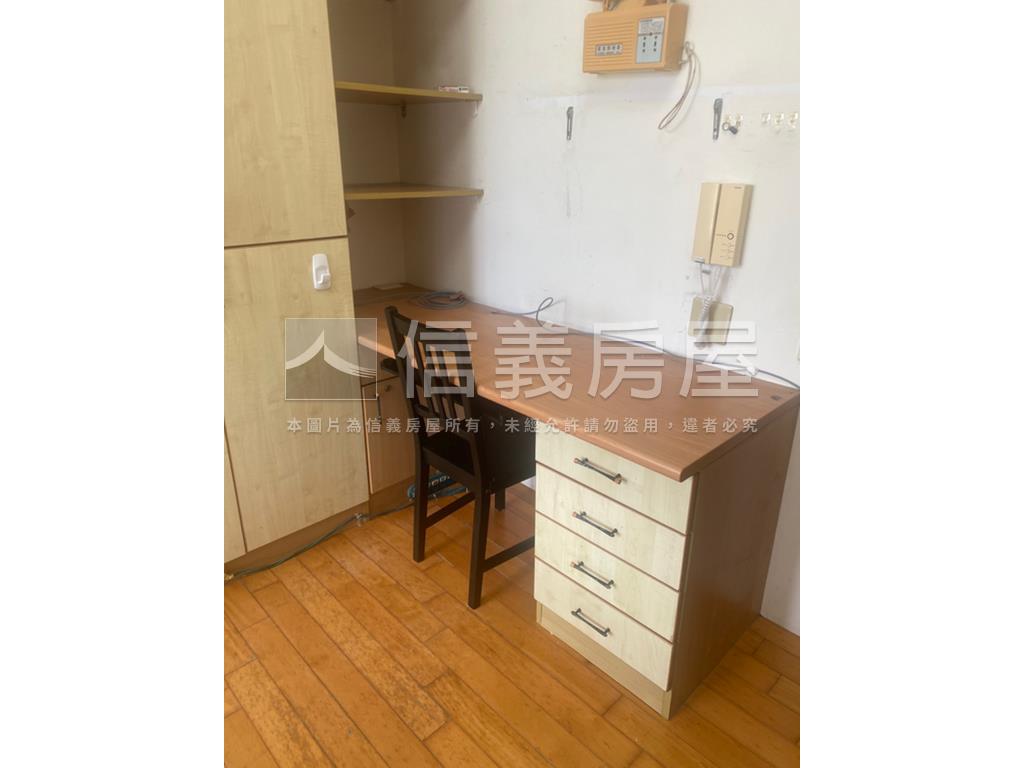 美景星雲力霸國鼎高樓房屋室內格局與周邊環境