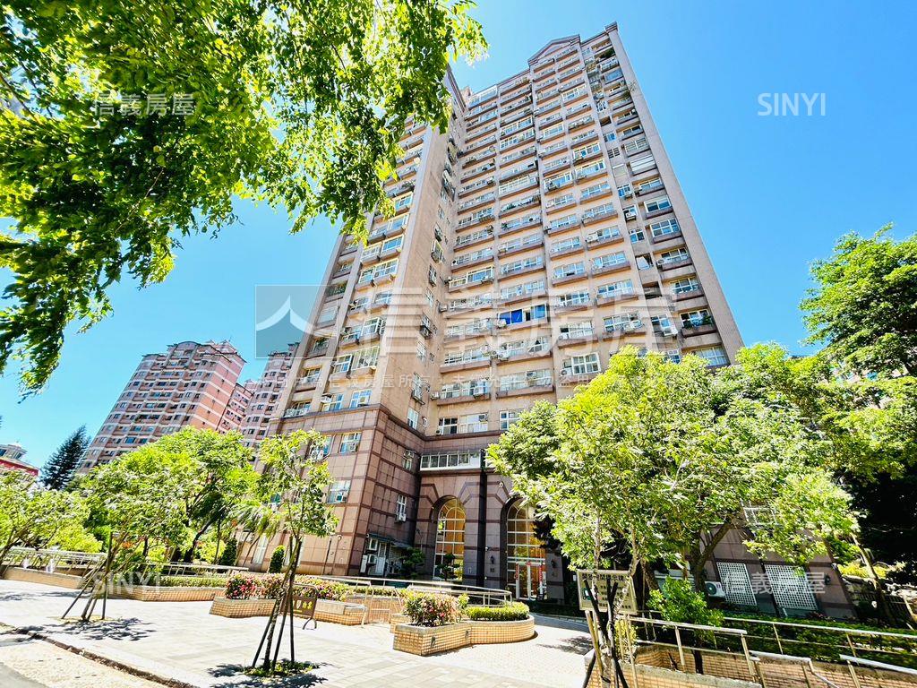 美景星雲力霸國鼎高樓房屋室內格局與周邊環境