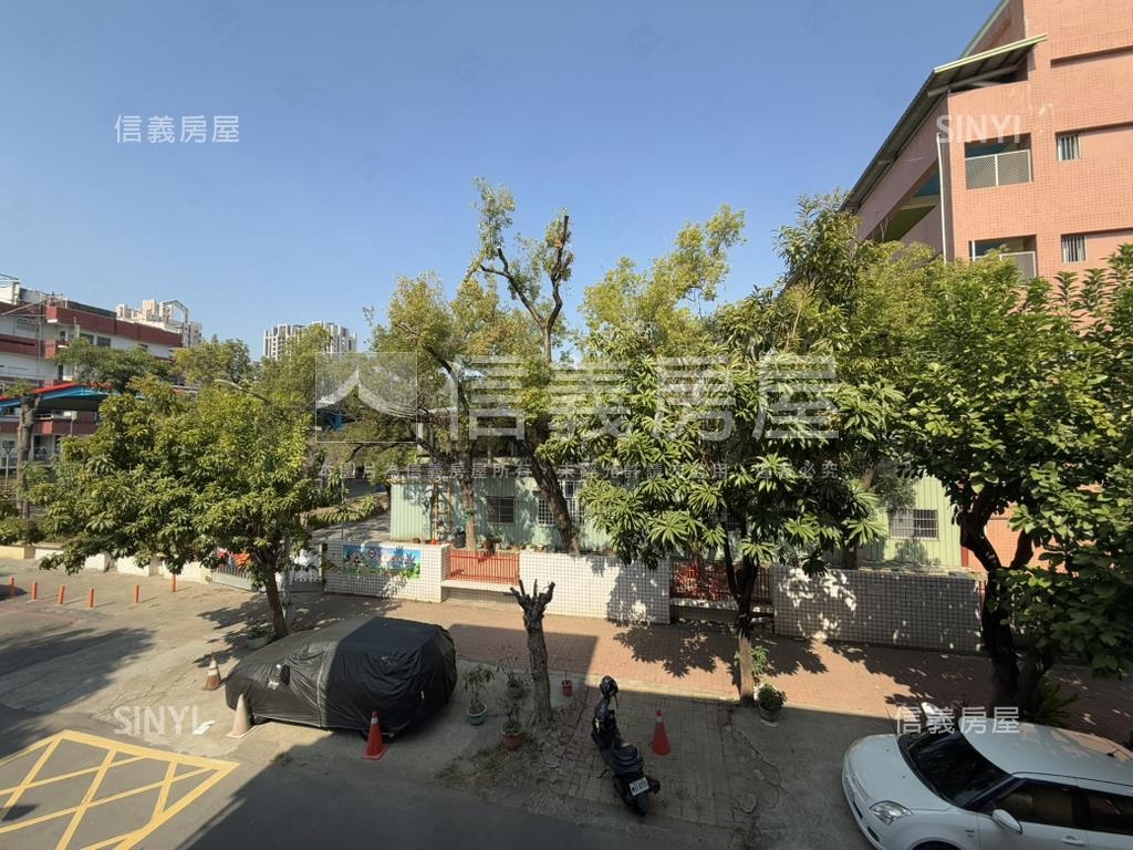 正義國小首排騎樓透天房屋室內格局與周邊環境