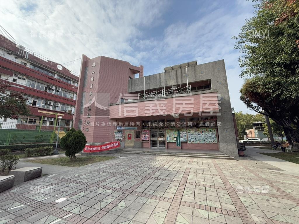 正義國小首排騎樓透天房屋室內格局與周邊環境