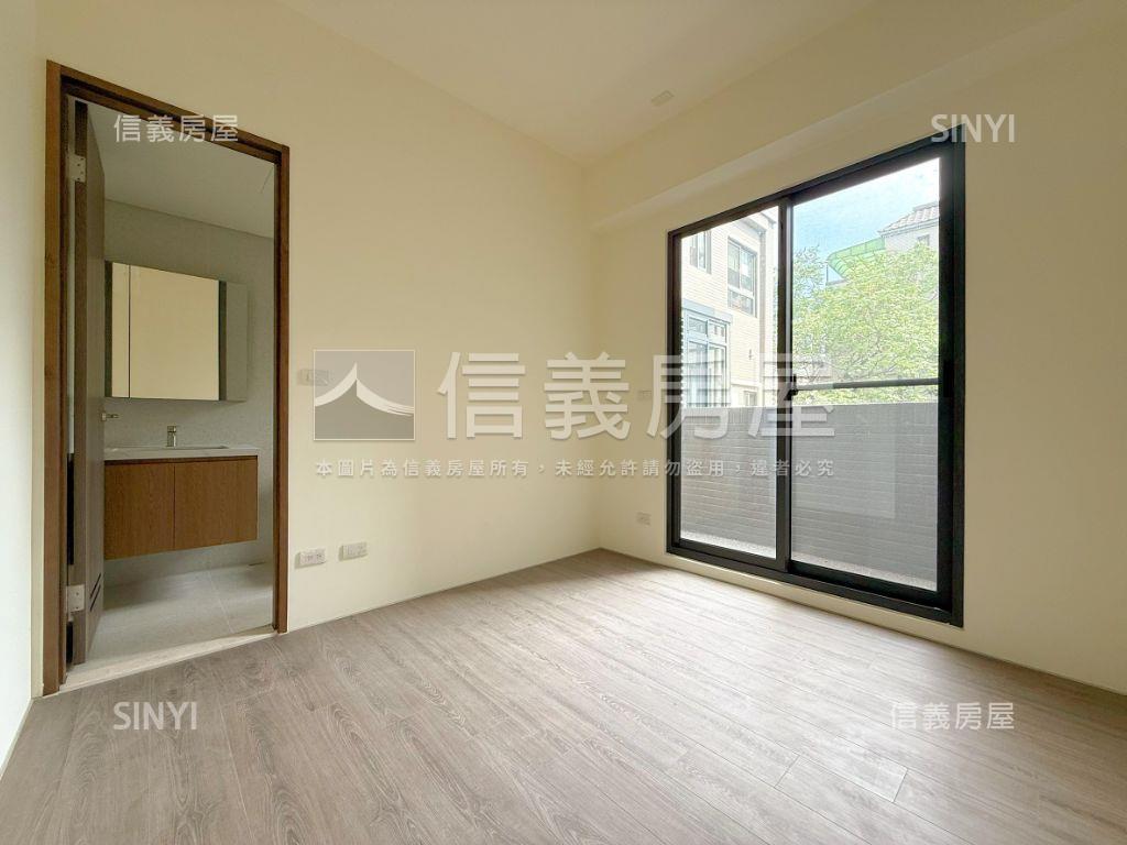 全新未住順天蘊華臨路別墅房屋室內格局與周邊環境