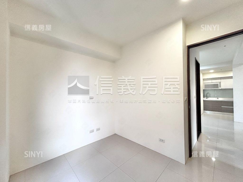 國聚之幸次頂樓兩房平車房屋室內格局與周邊環境