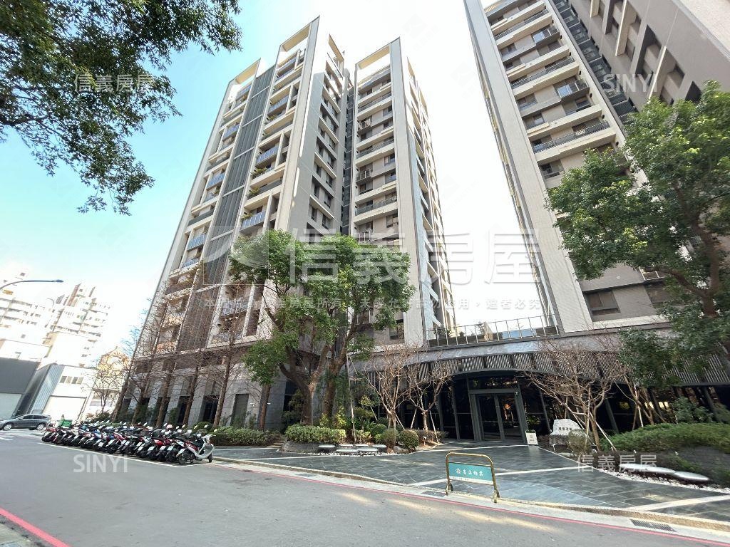 國聚之幸次頂樓兩房平車房屋室內格局與周邊環境