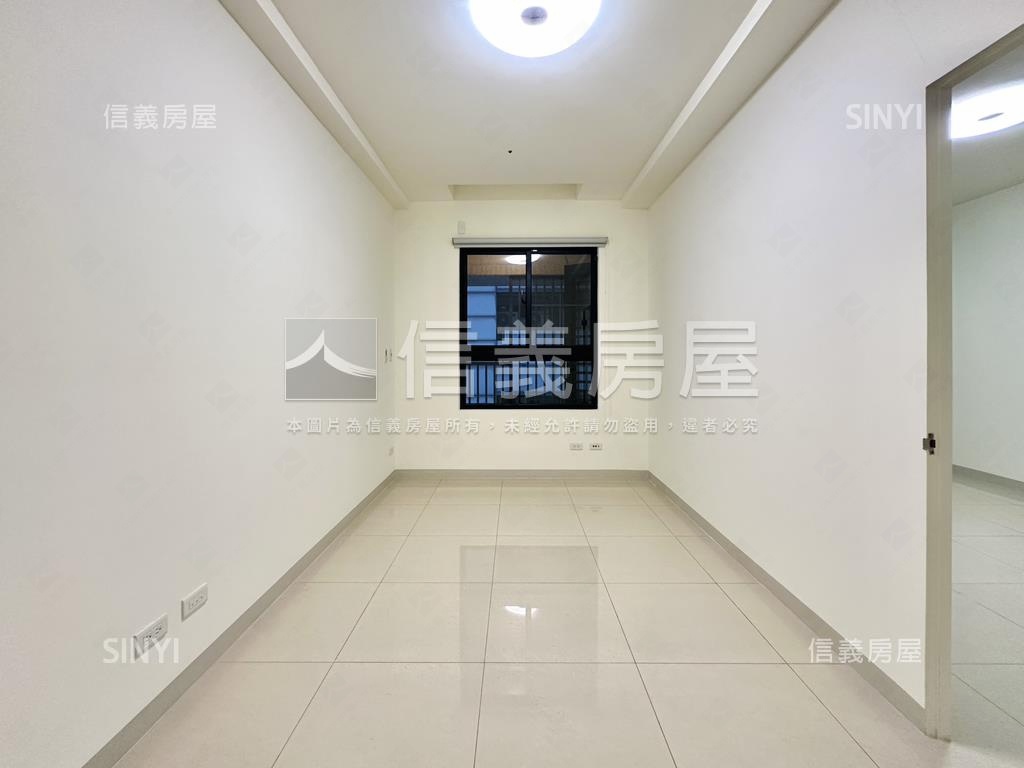 哇賽✨閃亮鑫兩房含車位房屋室內格局與周邊環境