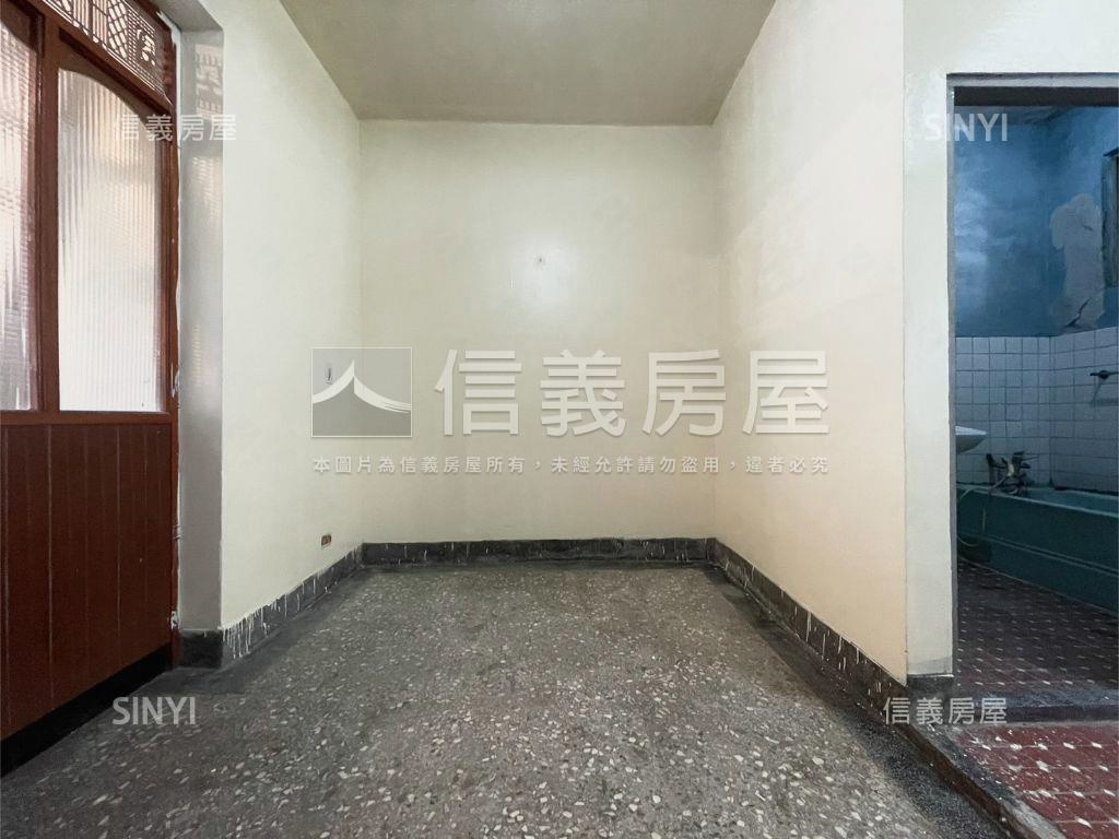 板橋公寓３房房屋室內格局與周邊環境