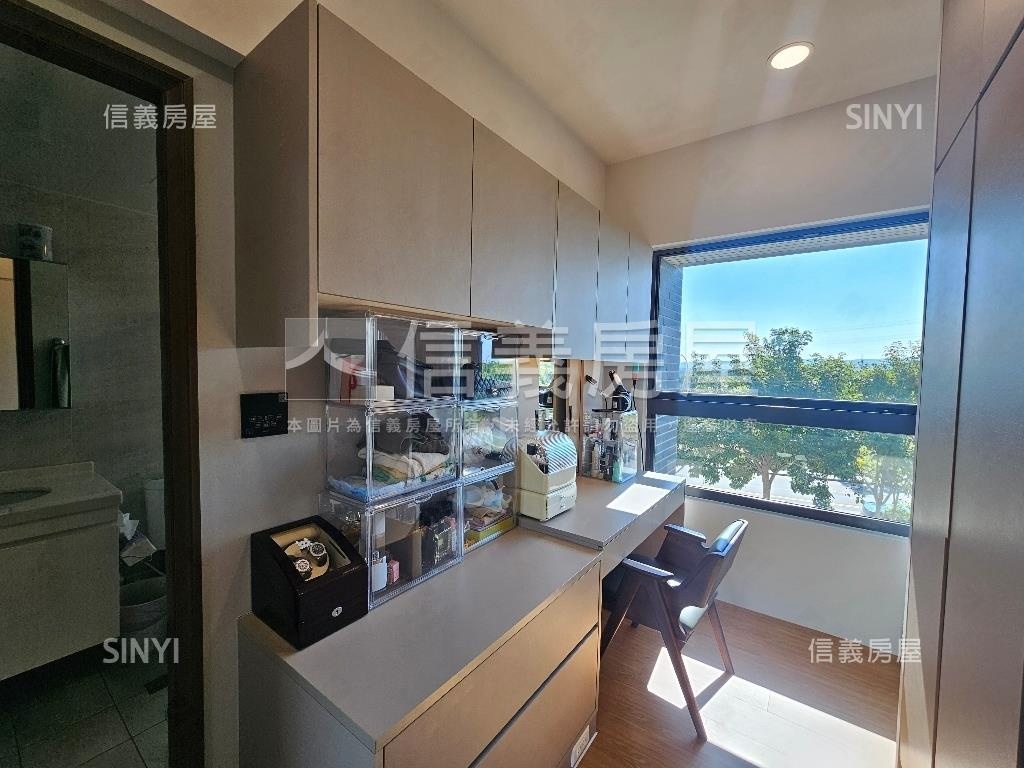 高鐵捷市城大三房附雙平車房屋室內格局與周邊環境