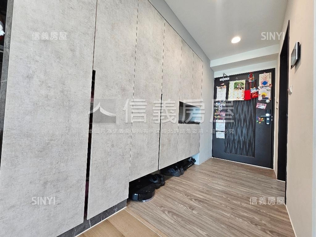 高鐵捷市城大三房附雙平車房屋室內格局與周邊環境