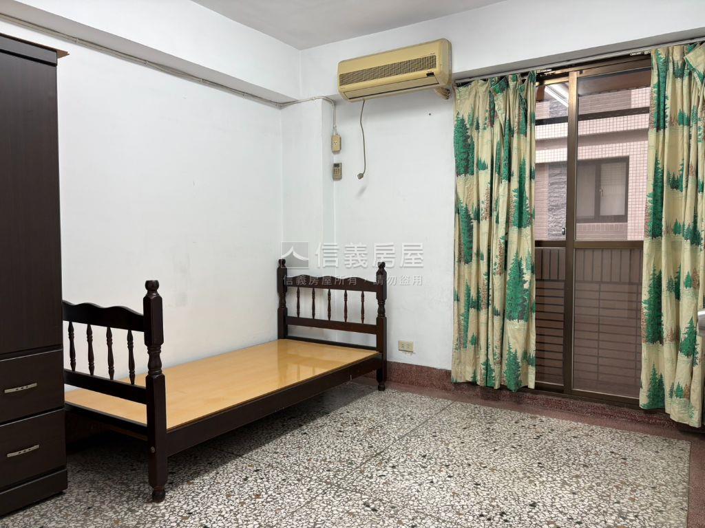西區近居仁國中美三房房屋室內格局與周邊環境