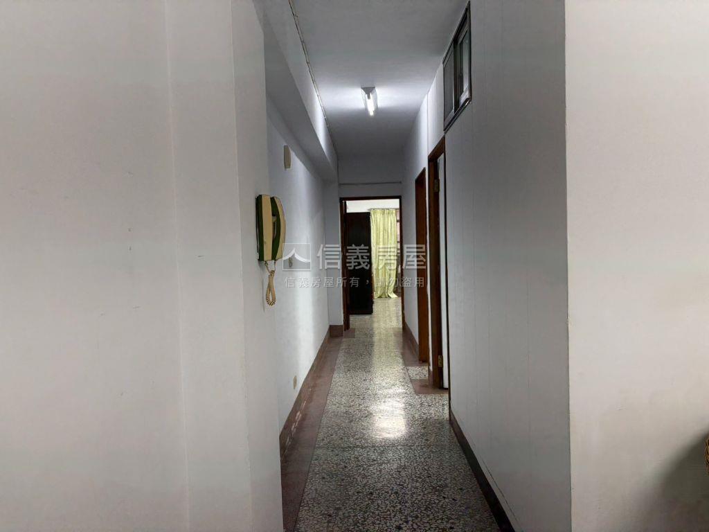 西區近居仁國中美三房房屋室內格局與周邊環境