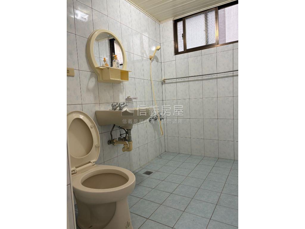 西區近居仁國中美三房房屋室內格局與周邊環境