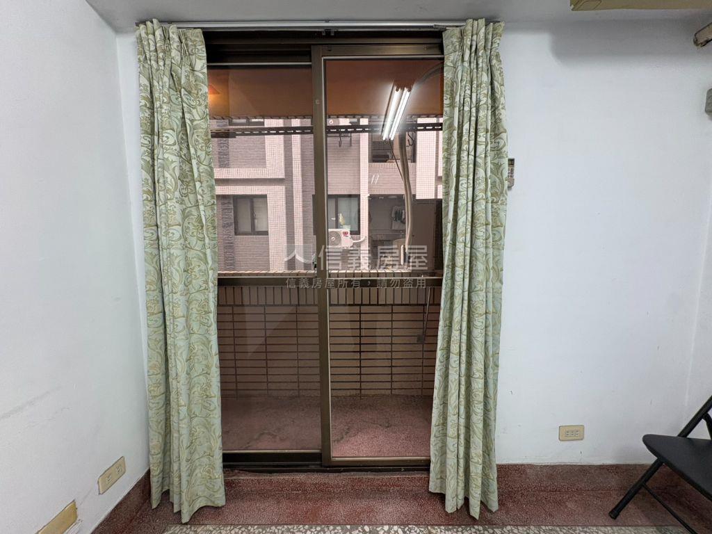 西區近居仁國中美三房房屋室內格局與周邊環境