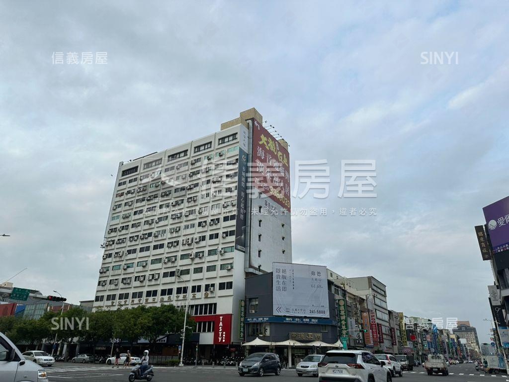 亞灣漢神大立面寬角店１房屋室內格局與周邊環境