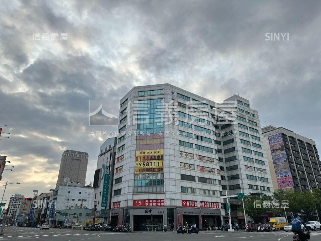 亞灣漢神大立面寬角店１房屋室內格局與周邊環境