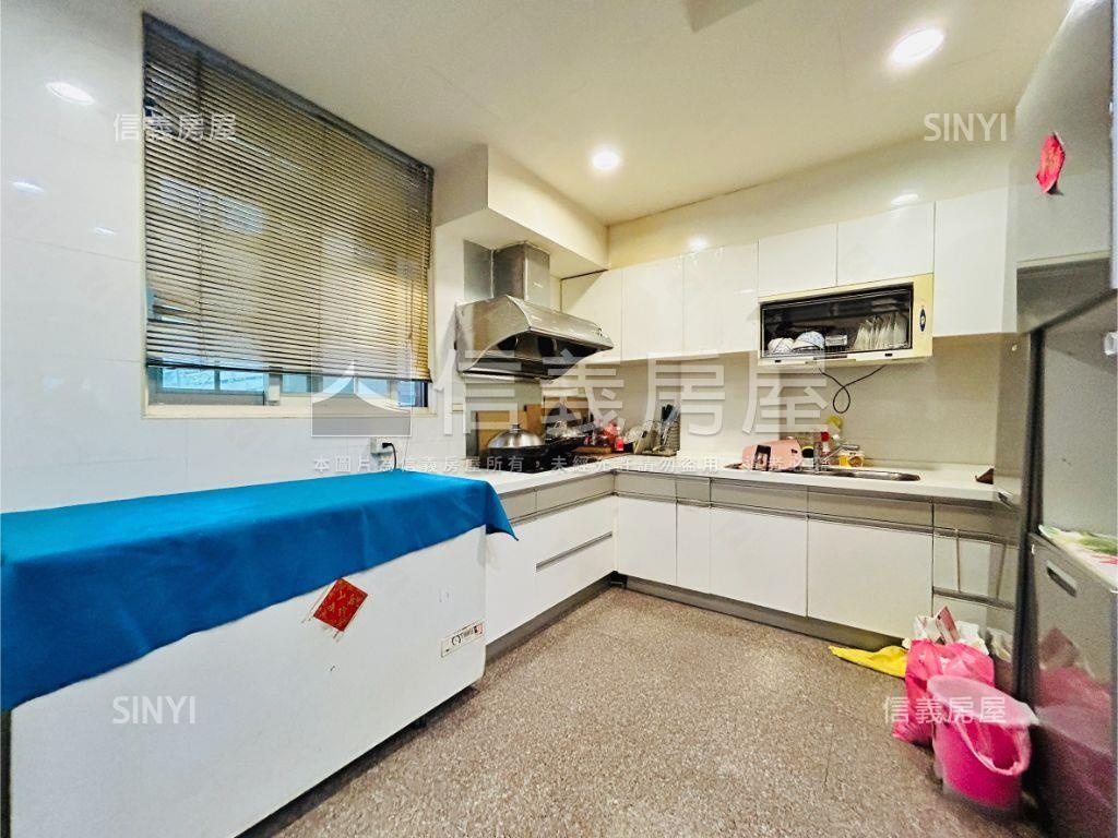 芝星★稀有庭院電梯透天房屋室內格局與周邊環境