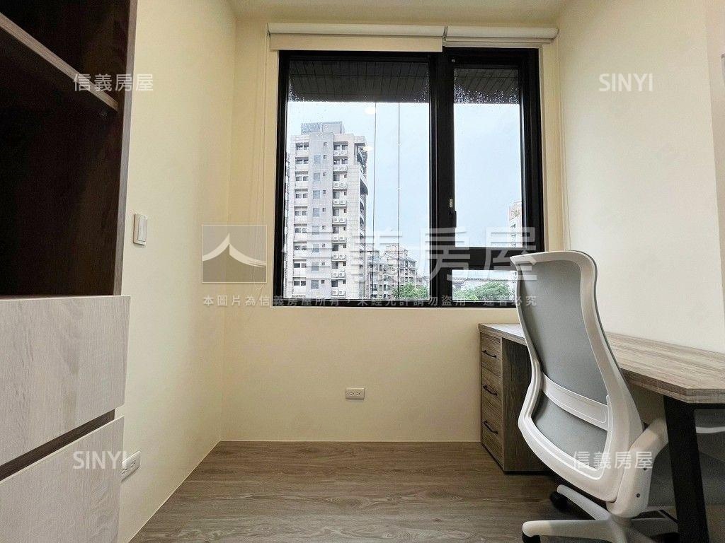 心居邊間兩房車位房屋室內格局與周邊環境