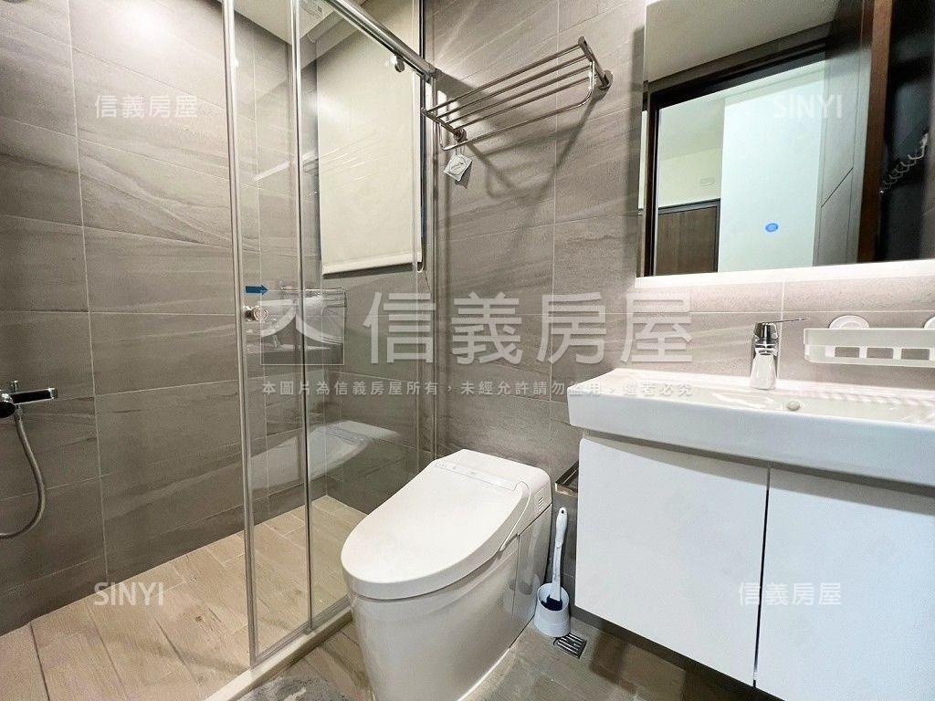 心居邊間兩房車位房屋室內格局與周邊環境