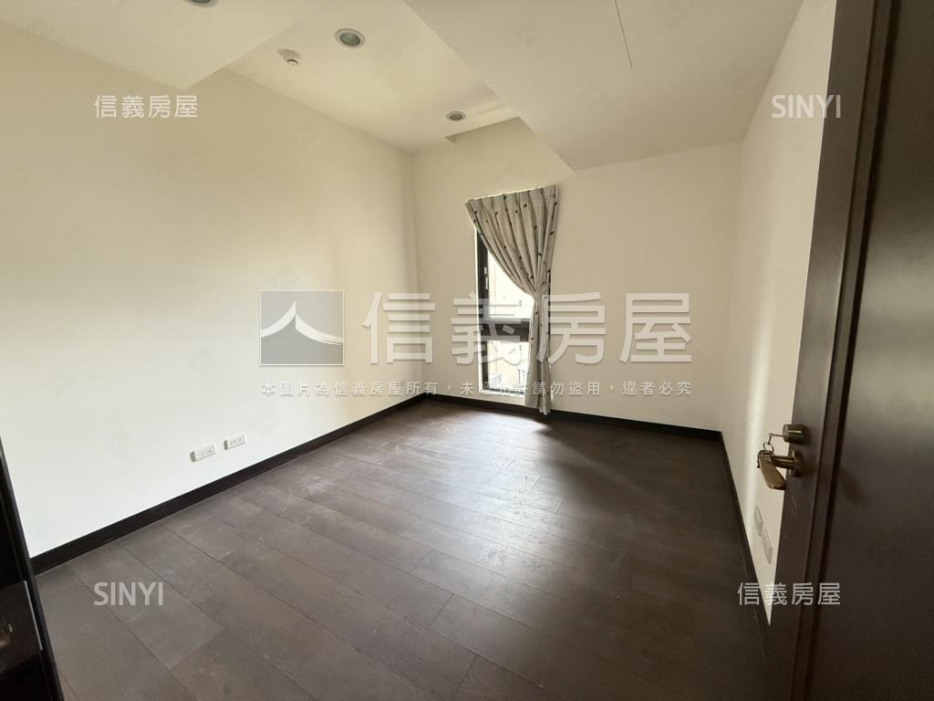 力麒首御臻藏美邸房屋室內格局與周邊環境