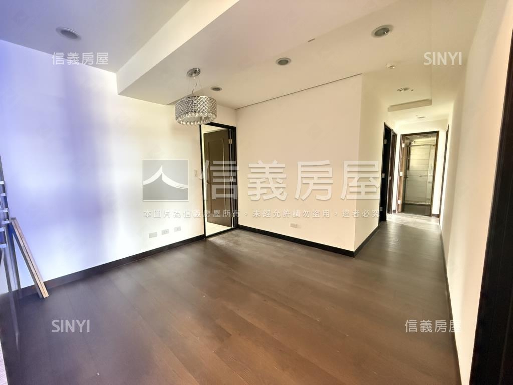 力麒首御臻藏美邸房屋室內格局與周邊環境