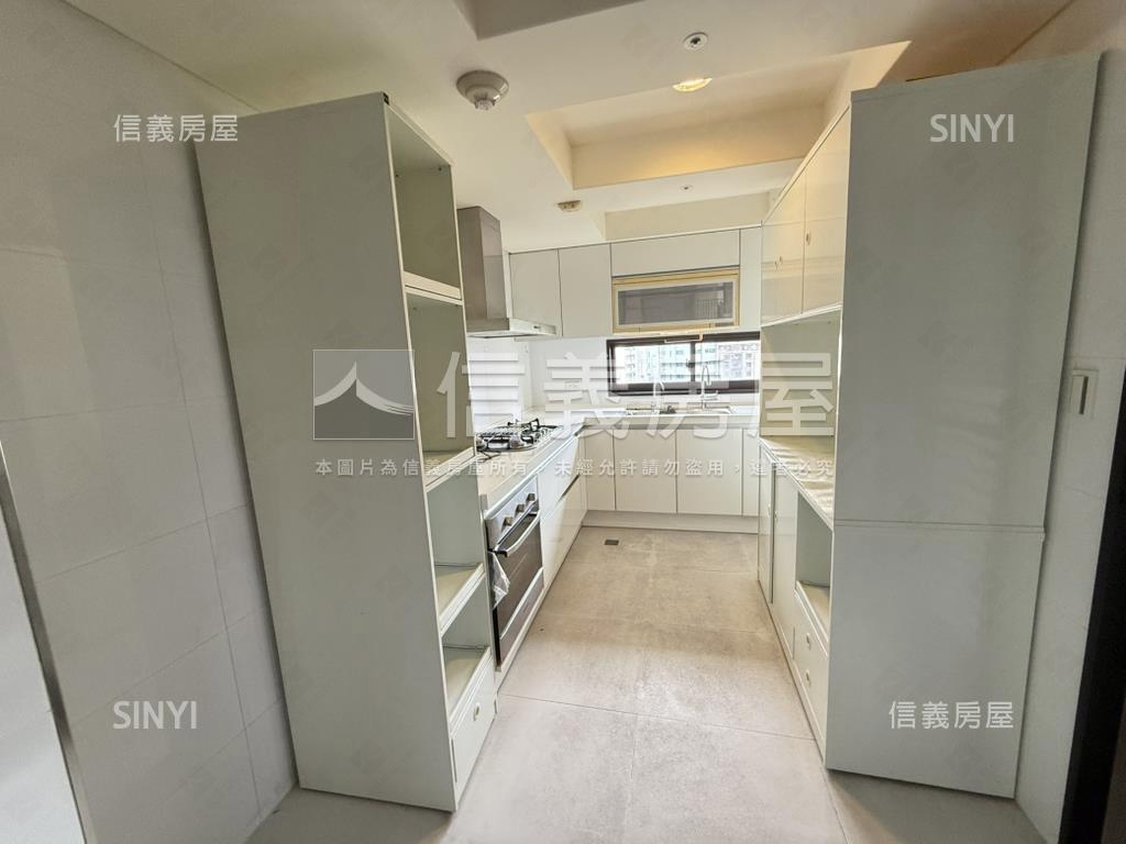 力麒首御臻藏美邸房屋室內格局與周邊環境