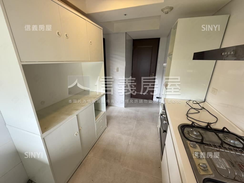 力麒首御臻藏美邸房屋室內格局與周邊環境