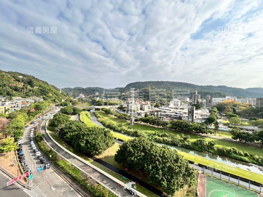 河岸首排高樓景觀房屋室內格局與周邊環境