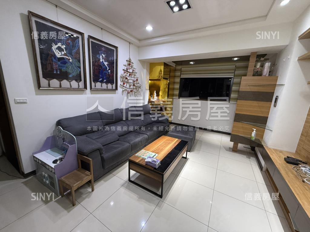 斐麗高樓景觀近捷運三房房屋室內格局與周邊環境