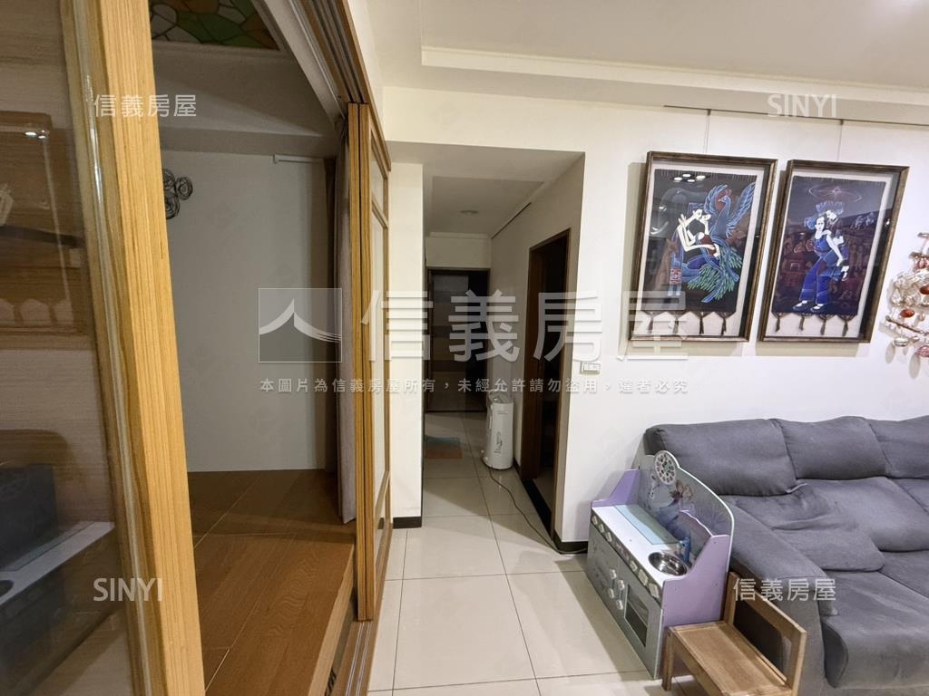 斐麗高樓景觀近捷運三房房屋室內格局與周邊環境